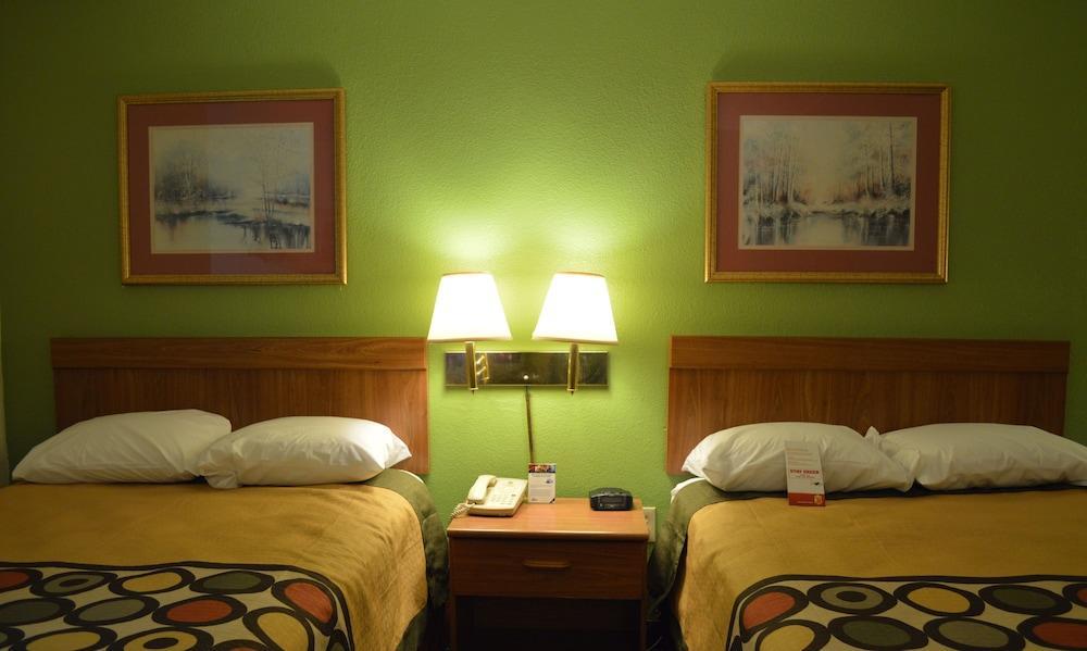 Super 8 By Wyndham Tifton Ξενοδοχείο Εξωτερικό φωτογραφία
