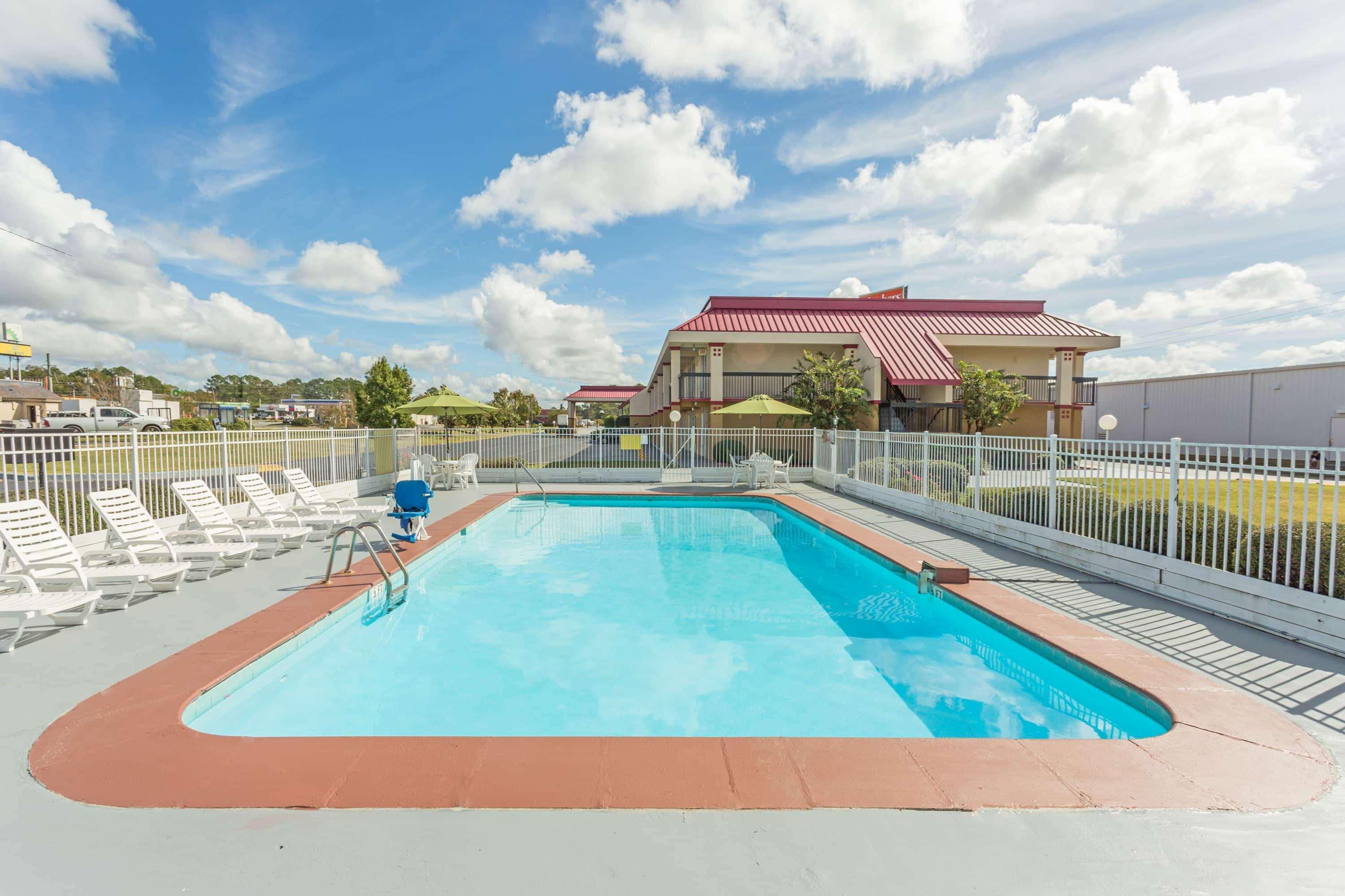 Super 8 By Wyndham Tifton Ξενοδοχείο Εξωτερικό φωτογραφία