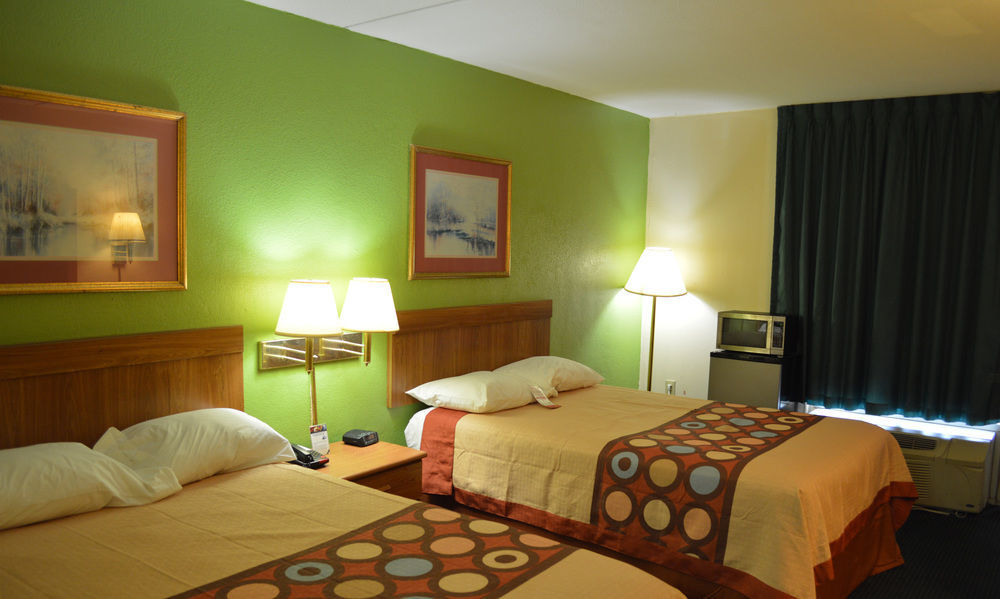 Super 8 By Wyndham Tifton Ξενοδοχείο Εξωτερικό φωτογραφία