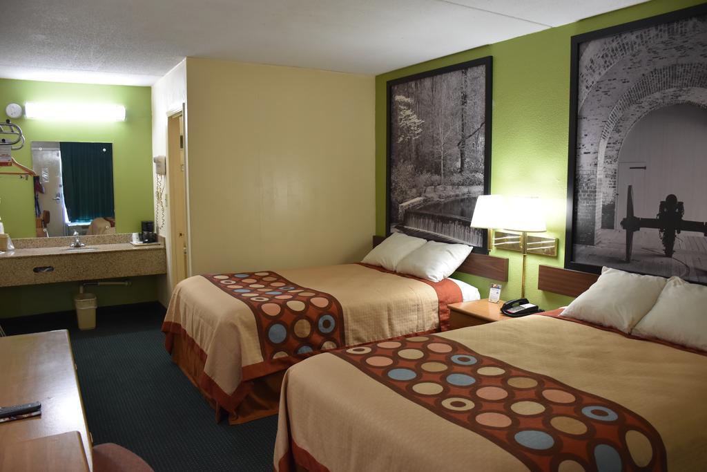 Super 8 By Wyndham Tifton Ξενοδοχείο Εξωτερικό φωτογραφία