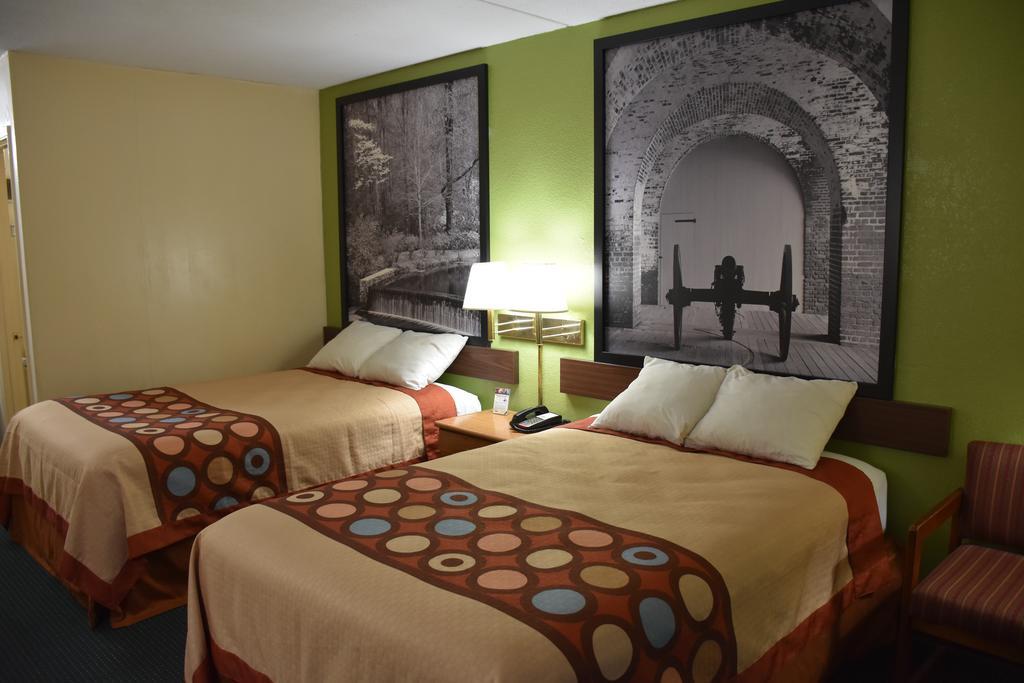 Super 8 By Wyndham Tifton Ξενοδοχείο Εξωτερικό φωτογραφία