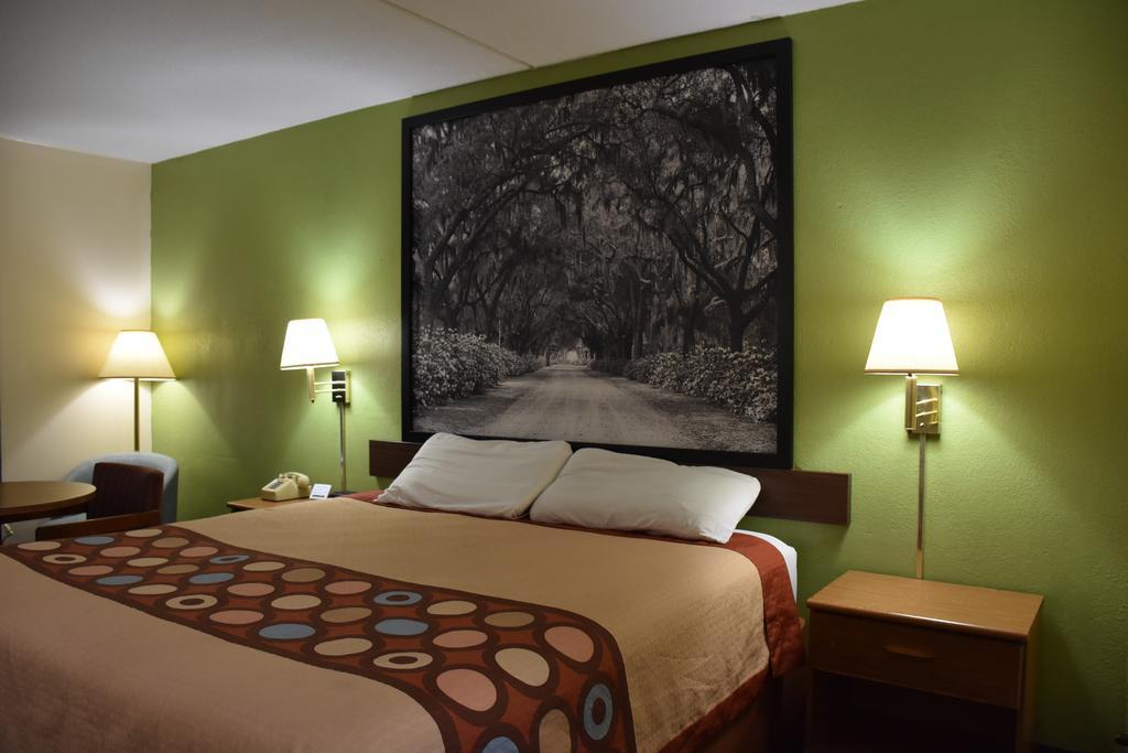Super 8 By Wyndham Tifton Ξενοδοχείο Εξωτερικό φωτογραφία