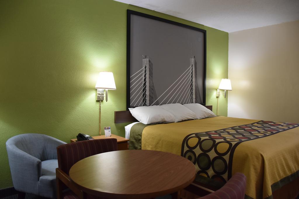 Super 8 By Wyndham Tifton Ξενοδοχείο Εξωτερικό φωτογραφία